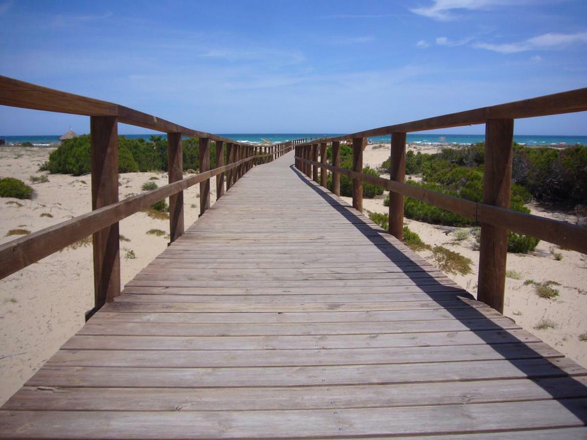 Descansa Y Disfruta De Las Mejores Playas Arenales del Sol Esterno foto