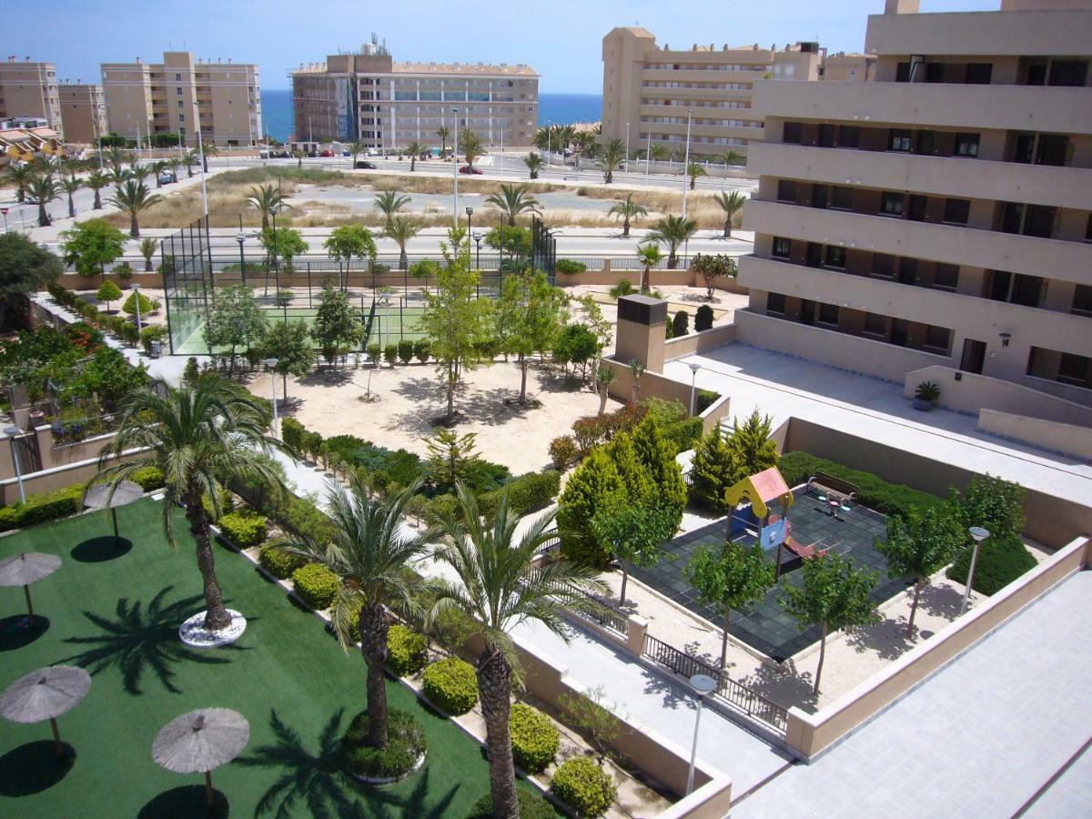 Descansa Y Disfruta De Las Mejores Playas Arenales del Sol Esterno foto